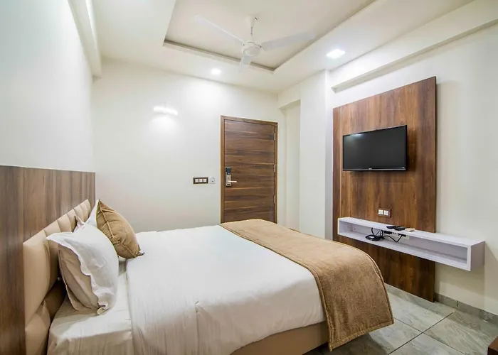 Budget King Room